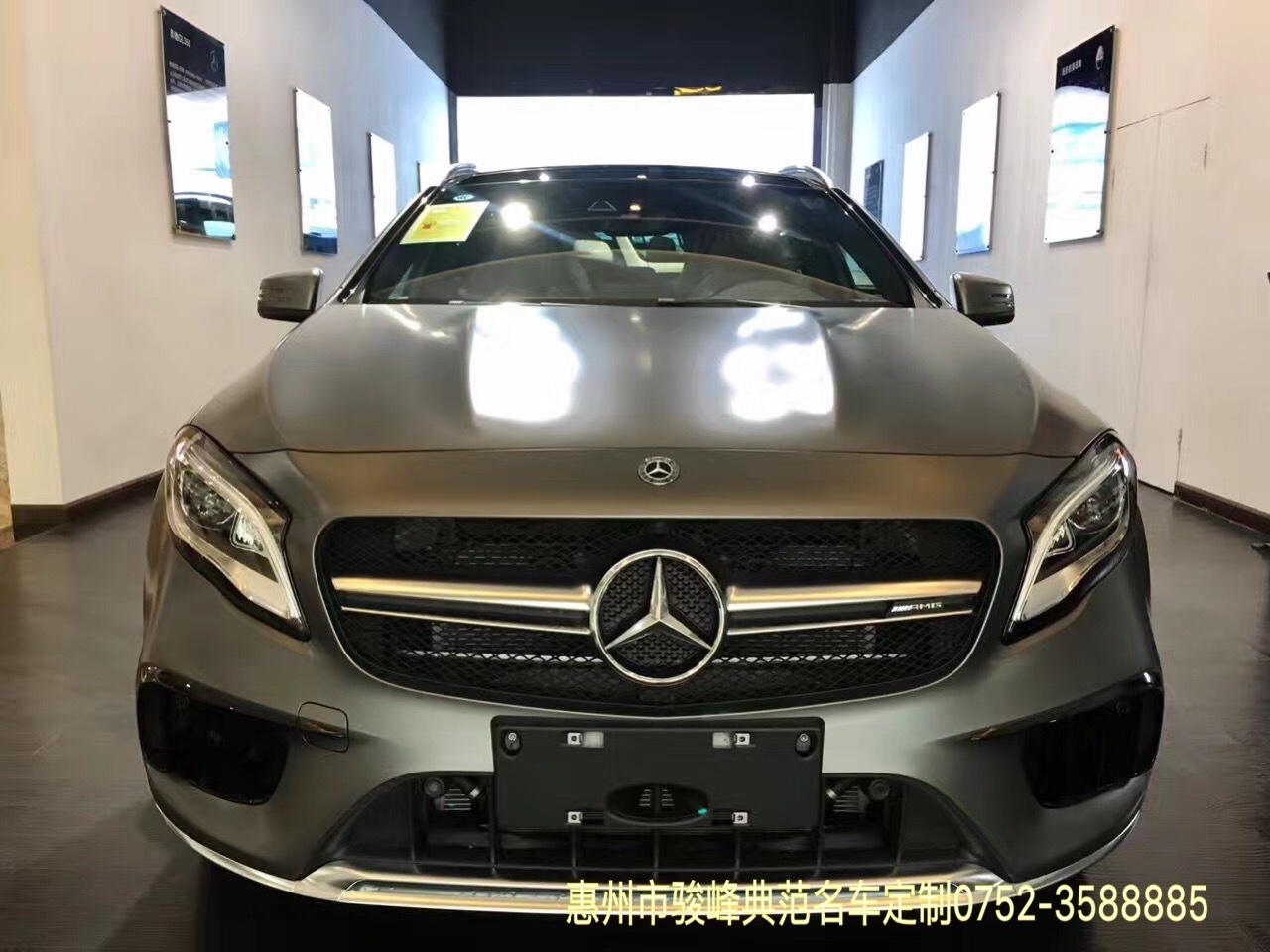 奔馳AMG GLA45